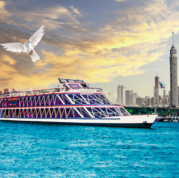 El Cairo: paseo en barco de lujo Nile Onyx con cena, danza del vientre y espectáculos